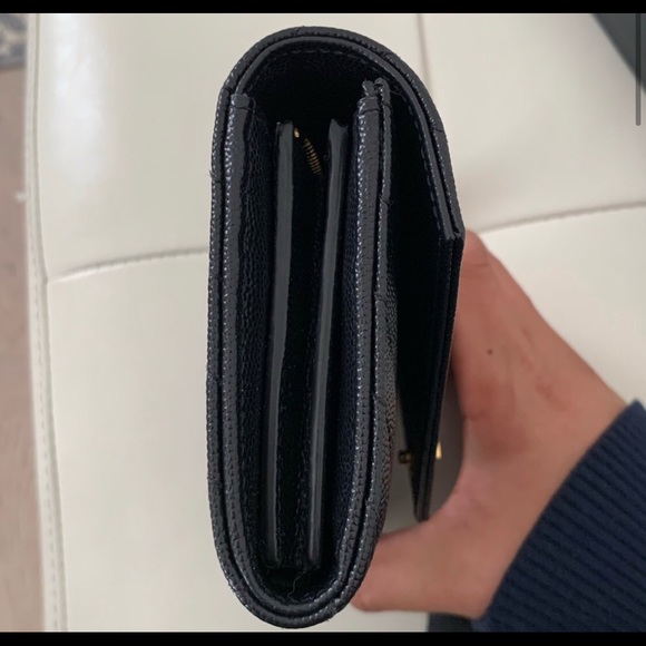 YSL Large Grain de Poudre Leather Flap Wallet - Picture 9 of 13